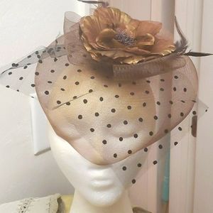 Gorgeous Fascinator and/ or Brooch